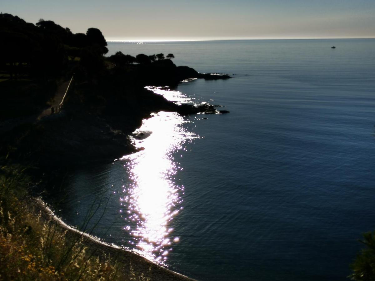 Caseta De Pescadors A Les Cales De Colera, 2ª Linea De Mar Ngoại thất bức ảnh